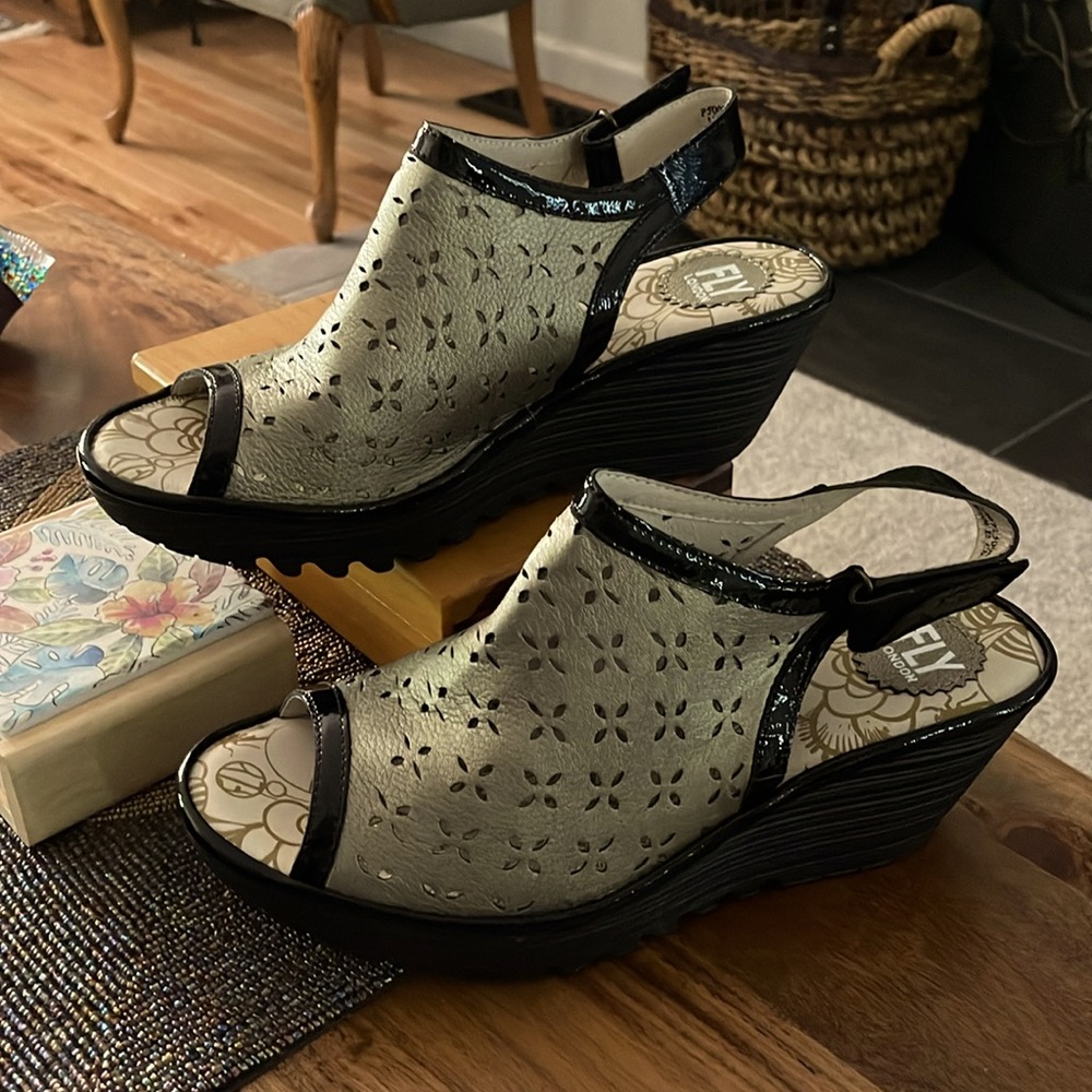 New in box Ybel Fly London Wedge. Size 41.